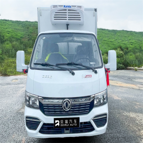 貝瑞汽車(chē)  東風(fēng)途逸T5-3.7米冷藏車(chē)