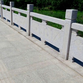 水泥仿石欄桿 河道橋梁安全防護(hù)欄批發(fā) 市政道路混凝土裝飾仿石欄桿