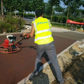 日喀則地彩色透水混凝土 透水地坪粘接料廠家  透水地坪粘接膠 透水地坪報(bào)價(jià) 批發(fā)價(jià)格