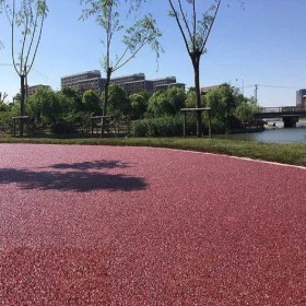 沙坪壩區(qū) 透水混凝土街道 普通彩色透水混凝土 生態(tài)透水地坪 材料廠家提供