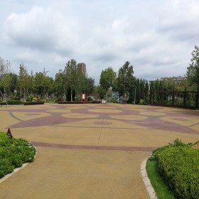 蚌埠市 人行道彩色透水混凝土 生態(tài)透水混凝土 海綿城市透水道路 廠家報價