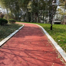 海北 園林道路彩色混凝土 生態(tài)透水地坪 透水性混凝土彩色路面 免費施工指導 送貨到工地